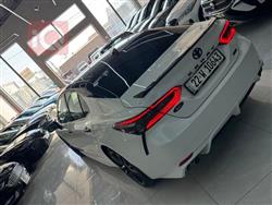 تۆیۆتا کامری